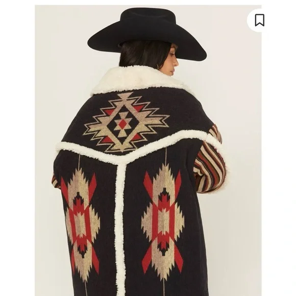 Cozy Western Sherpa-Trim Coat - Cream & Black - Picture 2 of 6